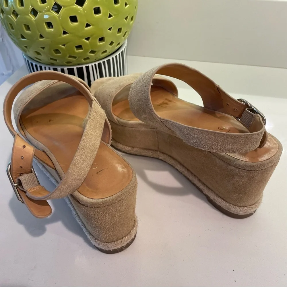 JOIE Light Tan Suede Platform Slingback Sandals! Great condition! 6 1/2